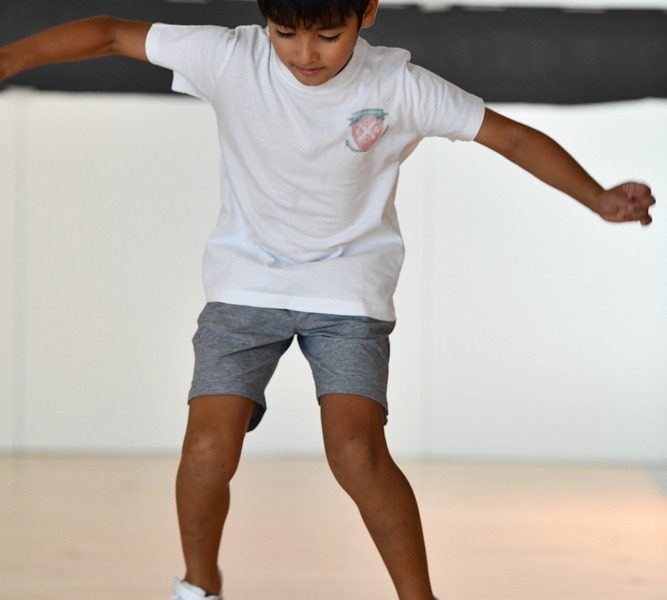 シンガポール発！オンラインキッズエクササイズ 体幹＆コーディネーショントレーニング