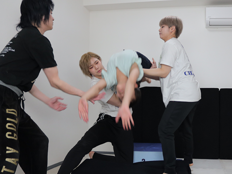 AOA.バク転、体操教室