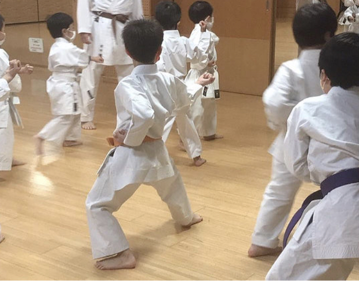 座間市の空手道場　鳳友会