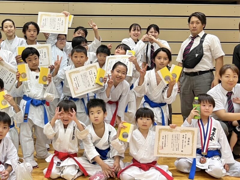 鳳友会空手道場横浜戸塚支部