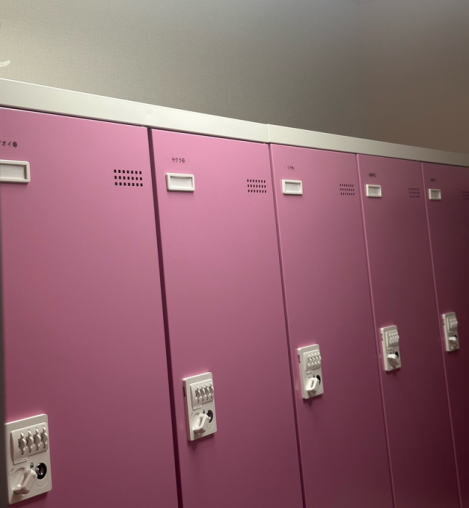 初回レッスン 無料!!　年会費 無料!!　初心者から上級者まで　少人数制だから丁寧＆楽しく　ヒップホップ　K-POP　ストリート系　ダンススクール