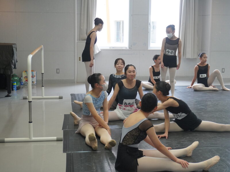 SATAKE NANA BALLET SCHOOL